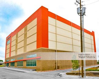 Photo 3 of Public Storage - 1611 Chestnut Street, Dallas, TX