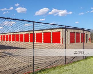 Photo 4 of Public Storage - 942 East I-30, Garland, TX