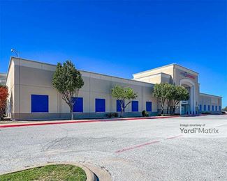 Photo 4 of FreeUp Storage - 2000 Green Oaks Road, Fort Worth, TX