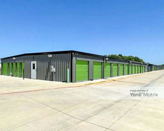Photo 1 of Store Space Self Storage - 1620 La Salle Avenue, Waco, TX