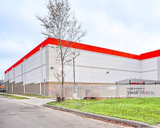 Photo 2 of Public Storage - 4560 Central Avenue NE, Hilltop, MN