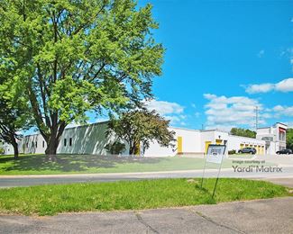 Photo 2 of Public Storage - 8121 10th Avenue North, Golden Valley, MN