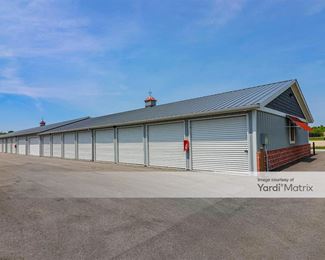 Photo 2 of My Choice Self Storage - 500 North River Road, West Bend, WI