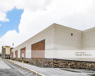 Photo 1 of Go Store It - 393 East Main Street, Hendersonville, TN