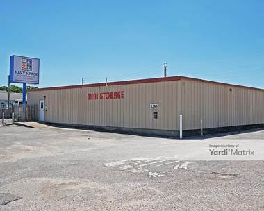 Storage Units for Rent available at 2285 West Navy Blvd, Pensacola, FL 32505