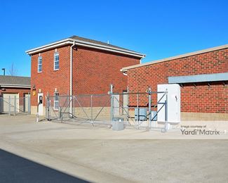 Photo 3 of StorPlace Self Storage - 2411 Halls Hill Pike, Murfreesboro, TN