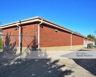 Photo 4 of StorPlace Self Storage - 2411 Halls Hill Pike, Murfreesboro, TN
