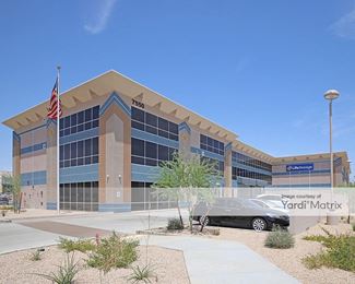Photo 2 of Extra Space Storage - 7550 East Paradise Lane, Scottsdale, AZ