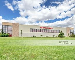 Image for Uplift Self Storage - 275 East Drexel Avenue, Oak Creek, WI