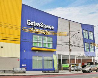 Photo 4 of Manhattan Mini Storage - 651 Utica Avenue, Brooklyn, NY