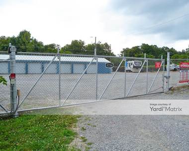 Storage Units for Rent available at 8234 Chapman Hwy, Knoxville, TN 37920
