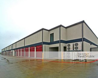 Photo 3 of Access Self Storage - 2140 North Hampton Road, DeSoto, TX