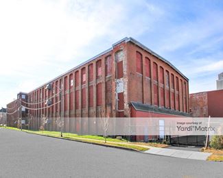 Photo 2 of Extra Space Storage - 81 Cove Street, New Bedford, MA