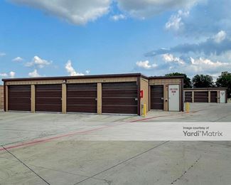 Photo 3 of South Collins Mini-RV Storage - 4500 South Collins Street, Arlington, TX
