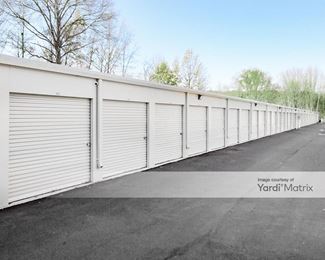 Photo 2 of CubeSmart Self Storage - 811 Newfield Street, Middletown, CT