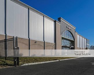 Photo 4 of Store Space Self Storage - 141 US 206, Hillsborough, NJ