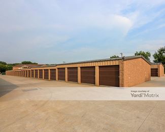 Photo 1 of Bouse Self Storage - 22 Lawndale Drive, Belleville, IL