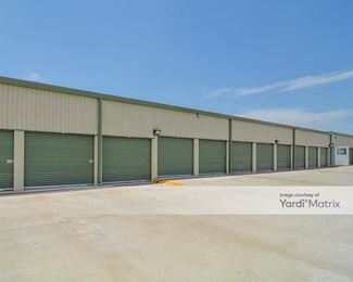 Photo 2 of Macho Self Storage - 3467 North 77 Hwy, Waxahachie, TX