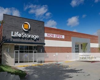 Photo 1 of Extra Space Storage - 10461 Manchester Road, Kirkwood, MO