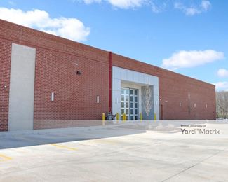 Photo 3 of Extra Space Storage - 10461 Manchester Road, Kirkwood, MO