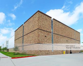 Photo 4 of Extra Space Storage - 2690 Harmony Park Crossing, Spring, TX