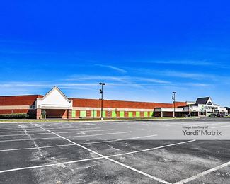 Photo 2 of Space Shop Self Storage - 1000 East Dublin Granville Road, Columbus, OH