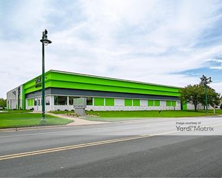 Photo 3 of Stor Self Storage - 315 5th Avenue NW, New Brighton, MN