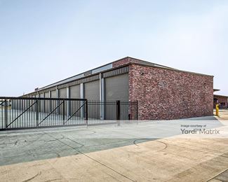 Photo 5 of StorTropolis Self Storage - 3140 NW Jefferson Street, Blue Springs, MO