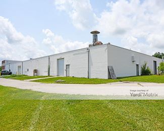 Photo 2 of Storage of America - 5043 Kitridge Road, Huber Heights, OH