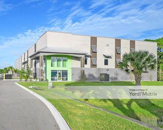Photo 3 of Public Storage - 540 North Indiana Avenue, Englewood, FL