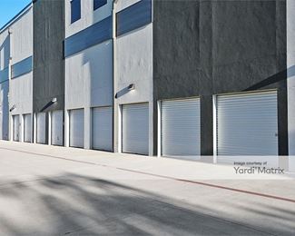 Photo 5 of iStorage - 2135 West Davis Street, Conroe, TX