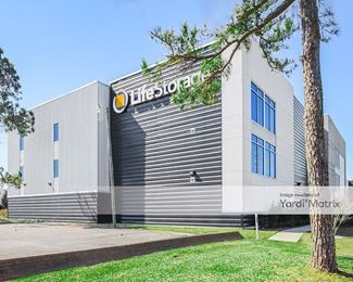 Photo 4 of Storage Center, The - 2500 Airline Drive, Metairie, LA