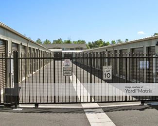 Photo 2 of Maxwell Road Self Storage - 1090 Maxwell Road, Eugene, OR