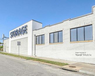 Photo 2 of Extra Space Storage - 1226 Chestnut Avenue, Kansas City, MO