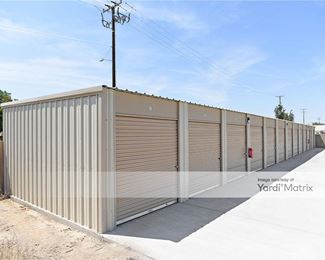 Photo 2 of StorMax - 1067 North 12th Avenue, Hanford, CA
