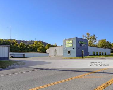 Storage Units for Rent available at 5223 Grant Line Road, New Albany, IN 47150