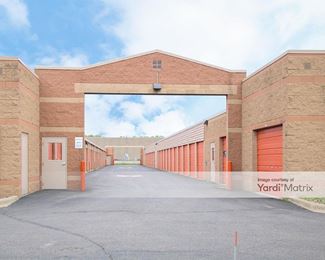 Photo 2 of Public Storage - 8252 210th Street West, Lakeville, MN