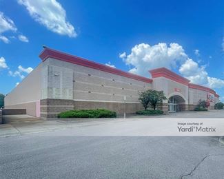 Photo 3 of Public Storage - 475 North Germantown Pkwy, Cordova, TN