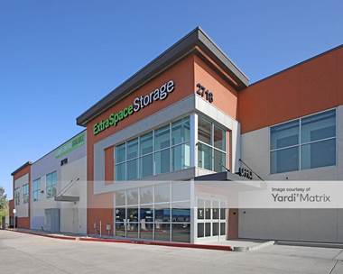 Storage Units for Rent available at 2718 West Glendale Avenue, Phoenix, AZ 85051
