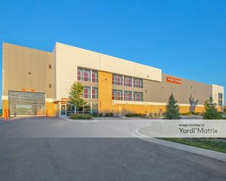 Photo 1 of Public Storage - 7830 Kingery Hwy, Willowbrook, IL