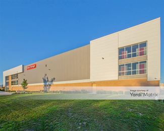 Photo 2 of Public Storage - 7830 Kingery Hwy, Willowbrook, IL