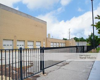 Photo 2 of Extra Space Storage - 1334 East 79th Street, Chicago, IL