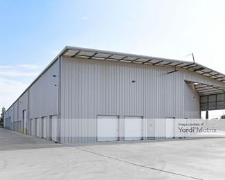 Photo 4 of Mid Valley Storage - 2410 South Santa Fe Street, Visalia, CA