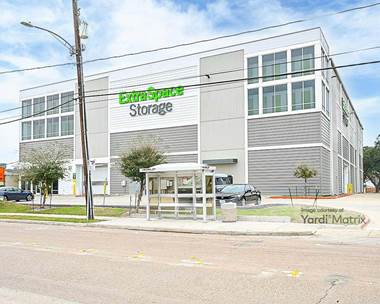 Storage Units for Rent available at 5414 Calhoun Road, Houston, TX 77021