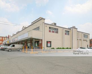 Photo 4 of CubeSmart Self Storage - 75 River Drive, Garfield, NJ