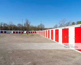 Photo 2 of CubeSmart Self Storage - 4875 Stage Road, Memphis, TN