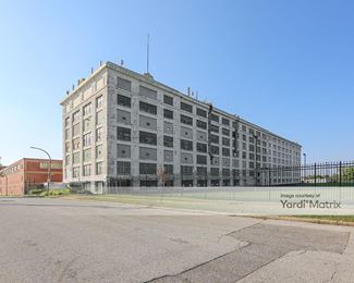 Photo 1 of Premier Auto-Self Storage - 3901 North Kingshighway Street, St. Louis, MO