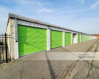Photo 3 of Extra Space Storage - 6641 Columbia Avenue, Hammond, IN