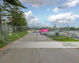 Photo 5 of Extra Space Storage - 11100 Linpage Place, Saint Louis, MO
