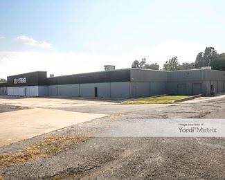 Photo 3 of Extra Space Storage - 708 West Kenosha Street, Broken Arrow, OK